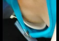Heiße Brünette in rotem redporn german Netz saugt Schwanz