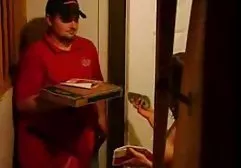 Ein Neger-Stripper tanzt völlig nackt vor den Mädchen, ein Mitglied baumelt herum und trägt einen speziellen Ring, um den Geschlechtsverkehr zu verlängern, einen kurzen Tanz und ein Neger reibt ein Mitglied über porn movie deutsch den Kopf eines anderen