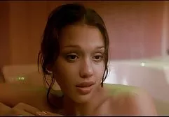 Eine junge full porn german Schlampe in kurzen Hosen ist Krebs geworden