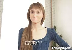 Geck hart fickt den engen Arsch einer jungen Transica. german hd porn videos Teil 2