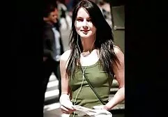 Schwarzes free german porn tube Mädchen mit einem großen Arsch saugt gekonnt einen Schwanz
