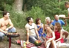 In verschiedenen Posen deutsch casting porn gefickt
