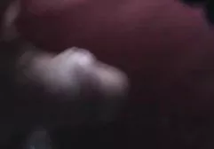 Zwei Studenten studieren Geographie rund um den Globus, treffen eine tube porn german lesbische Insel und beschließen, sich ein wenig vom Studium zu erholen