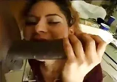 Reife Schlampe spürt auf ihren Lippen den Geschmack hd porn tube german von Arsch und Fotze Freundin