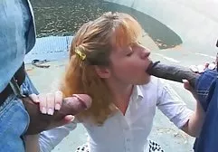 Zuerst berührte und drehte german porn hq sie die Brustwarzen und zog dann ihr Höschen an. Sobald die Klitoris geschwollen war, nahm sie einen Vibrator und legte ihn ihm hin, und die Japaner beobachteten sie und betasteten sie